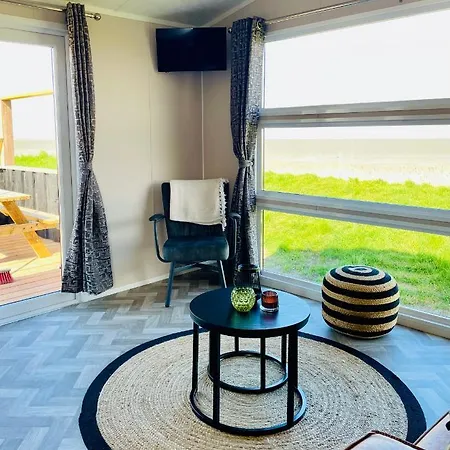 Direct Aan Waddenzee 캠프장 *
